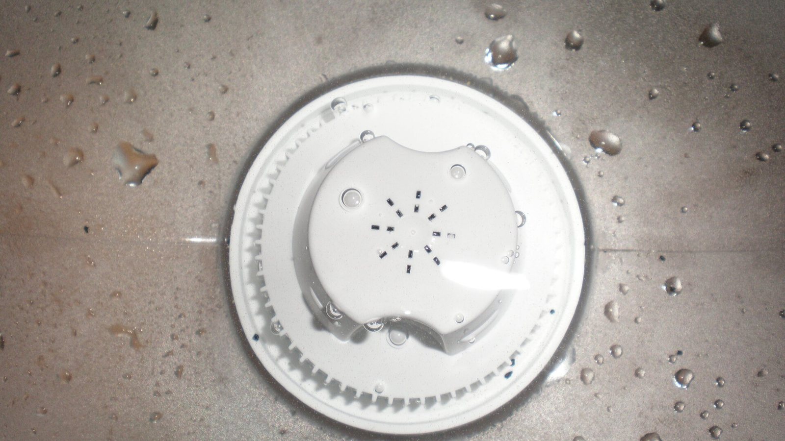 Waterdrop water filtration system, manufacturer product image